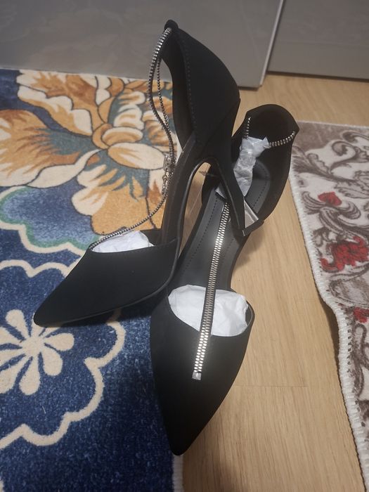 Pantofi dama noi