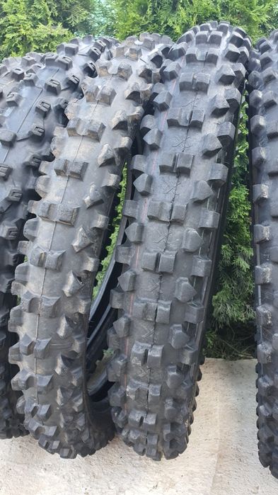 Pirelli si Dunlop 80 100 21 & 90 90 21 & 90 100 21