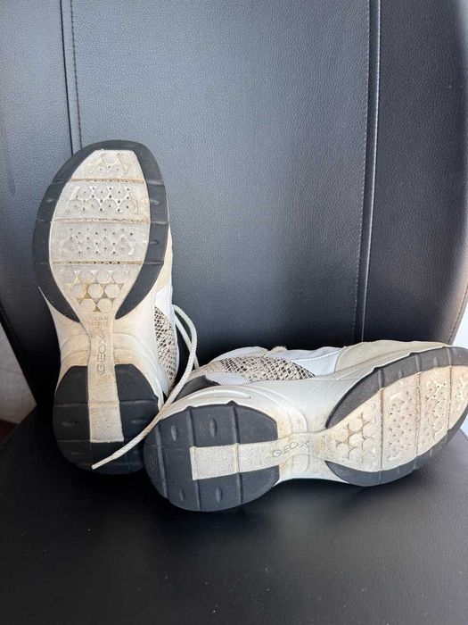 Adidași Geox piele originală mărimea 36