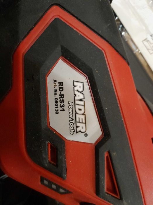 акумулаторен саблен трион RAIDER