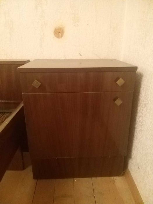 ЧИСТО НОВ Ретро спален комплект „Сторгозия“ – Мебели, Завод "Република" (Масив)
