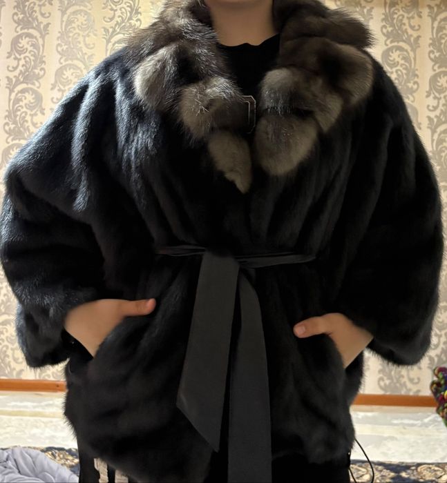 Шуба сатылады...