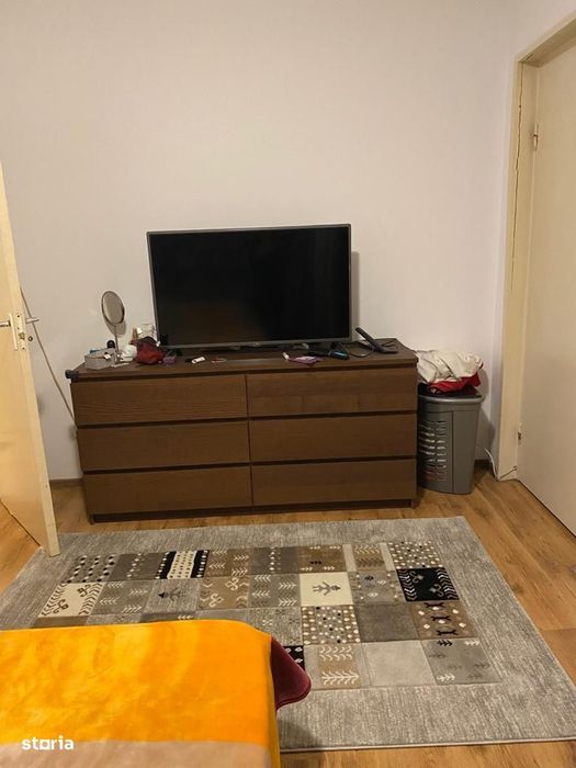 Apartament 3 camere aproape de mall Plaza ,parc si metrou!