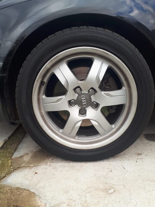 Vând 4 jante R 17 audi a 8 merg și pe a4 au inele de centrare