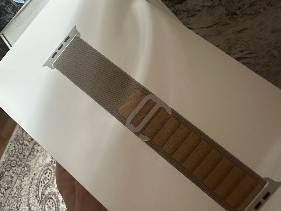 Apple watch ultra 49 natural titan