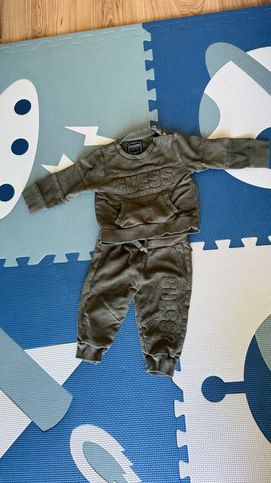Анцуг Guess 3-6 м.