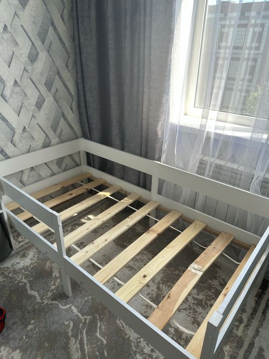Продам кроватку детскую
