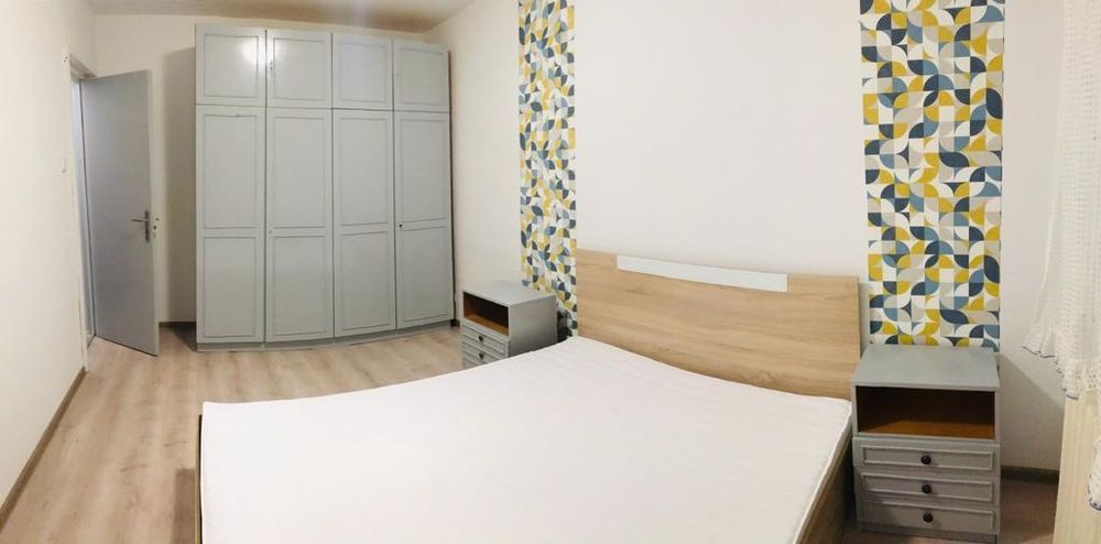 Închiriez apartament pe bulevardul Unirii