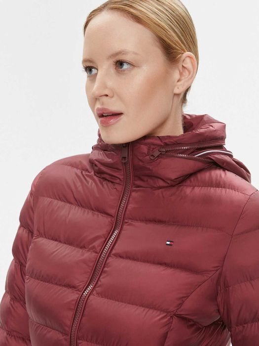 Tommy Hilfiger женско зимно яке размер L