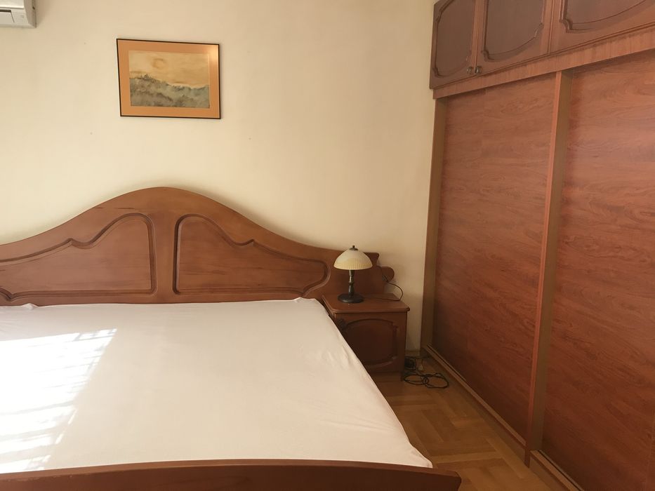 Дава се под наем Тристаен апартамент в Варна, Червен площад - 115 кв.м за 990 € - Снимка #8