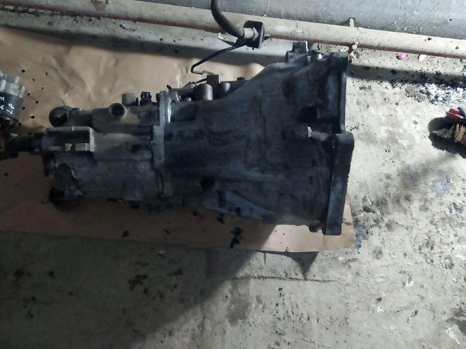 Продам КПП на Бмв Е 34 объём двигателя 2.0