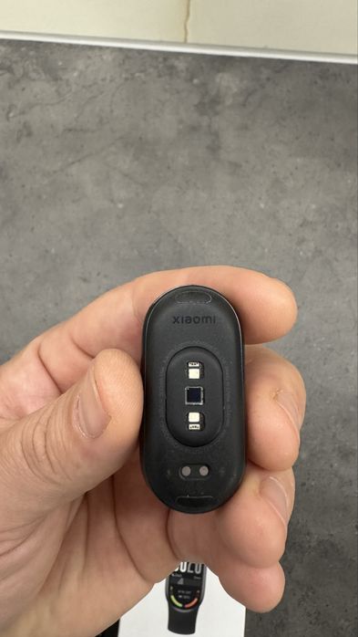 Smart Band 10 – Nouă cu ecran AMOLED