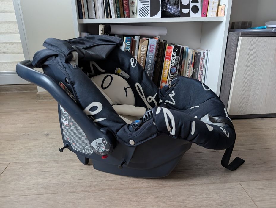 Продавам детска количка CAM fluido 3 в 1