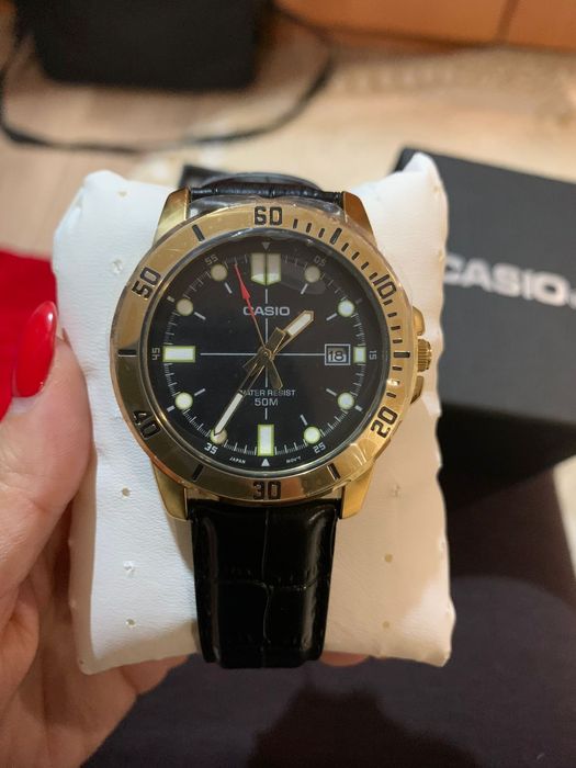 Часы новые качественные