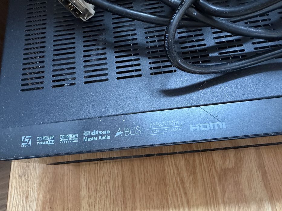 Vand amplificator Harman Kardon AVR 355 defect