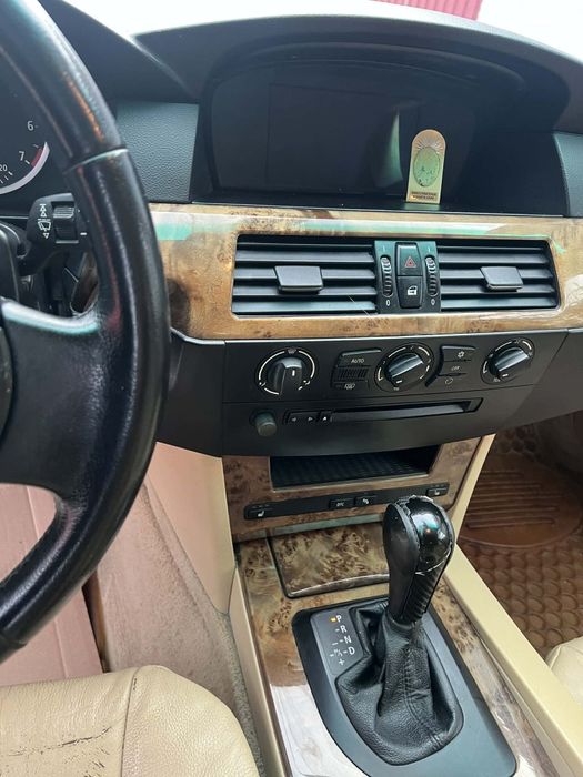 Se vinde BMWE60  personala