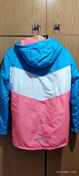 Чисто ново дамско яке с етикет