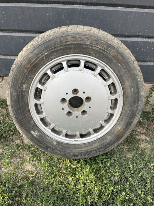 Продам срочно шина 15