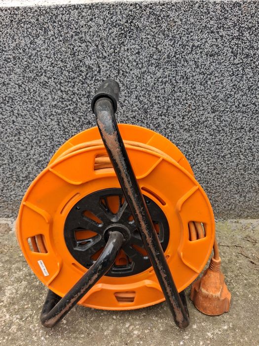 Derulator cu cablu 27 +3 m