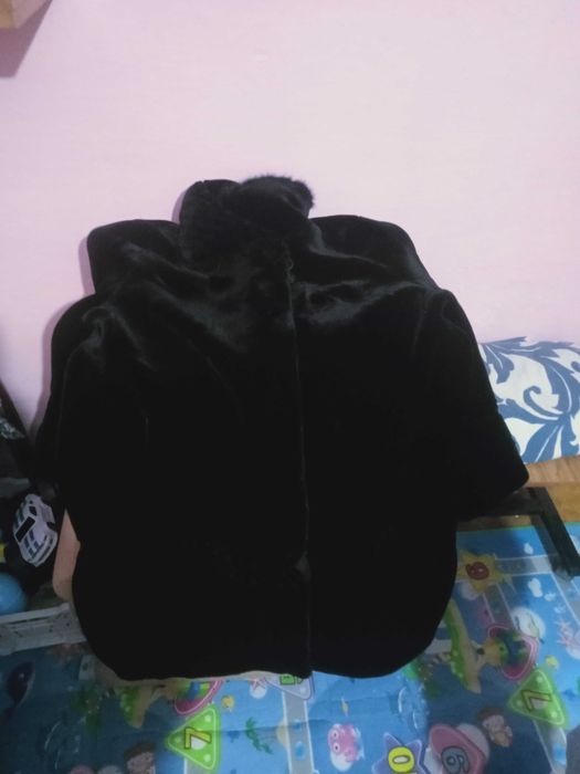 Шубы с этикеткой