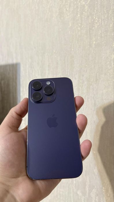 Продам IPhone 14 Pro.