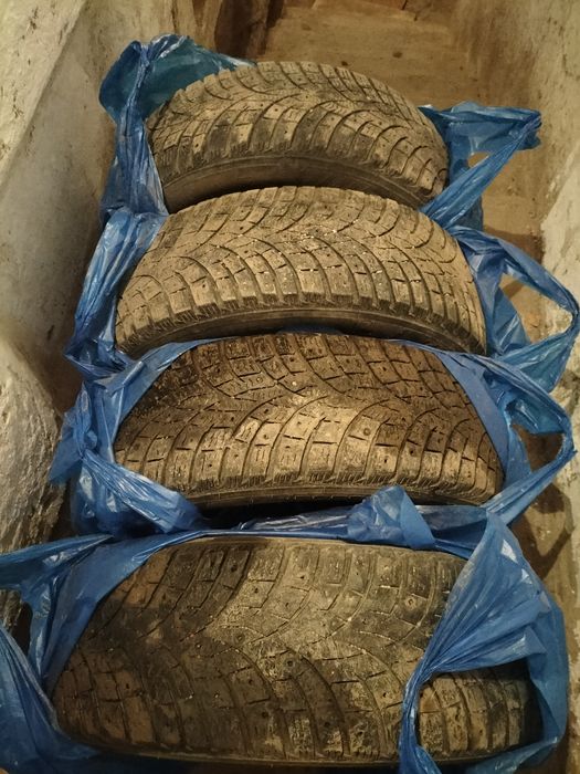 Продам резину на r 15 195/65