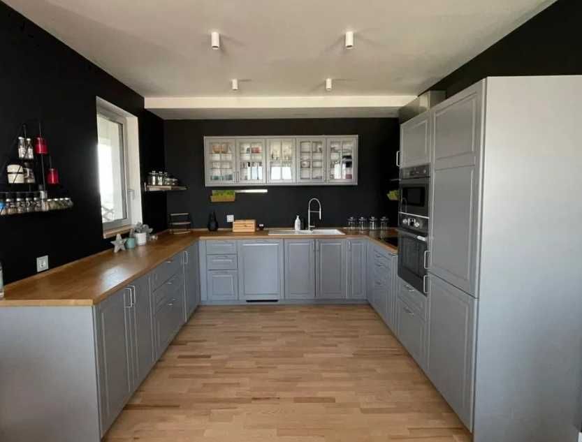 Дава се под наем Тристаен апартамент в Пловдив, Център - 84 кв.м за 280.5 € - Снимка #1