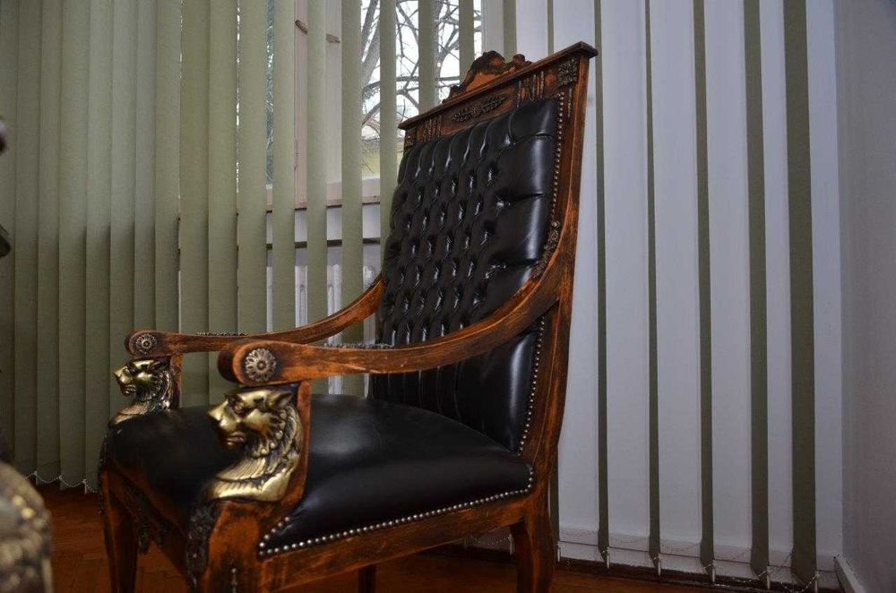 Scaun Director Artizanal Piele Naturală & Lemn Masiv  Stare Impecabilă