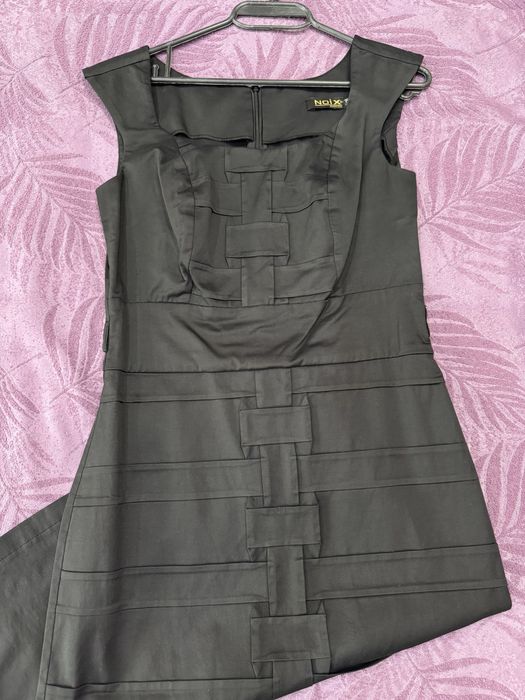 Продавам дамски стилни рокли