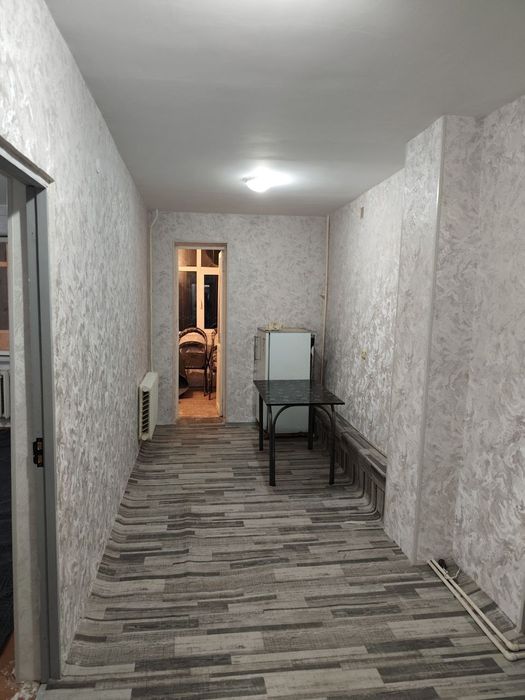 Shibayevadan uy sotiladi 2 xonali 2 qavatda joylashgan