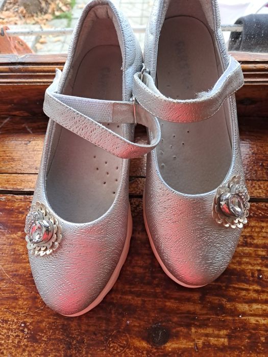 Б у продам хорошем  состоянии  ортопедические