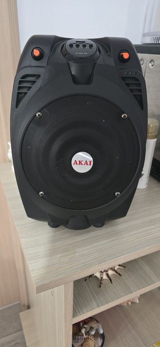 Boxa Akai x6 cu microfon