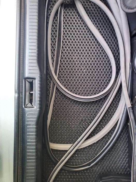 Продам передние окна на Чайзер 100