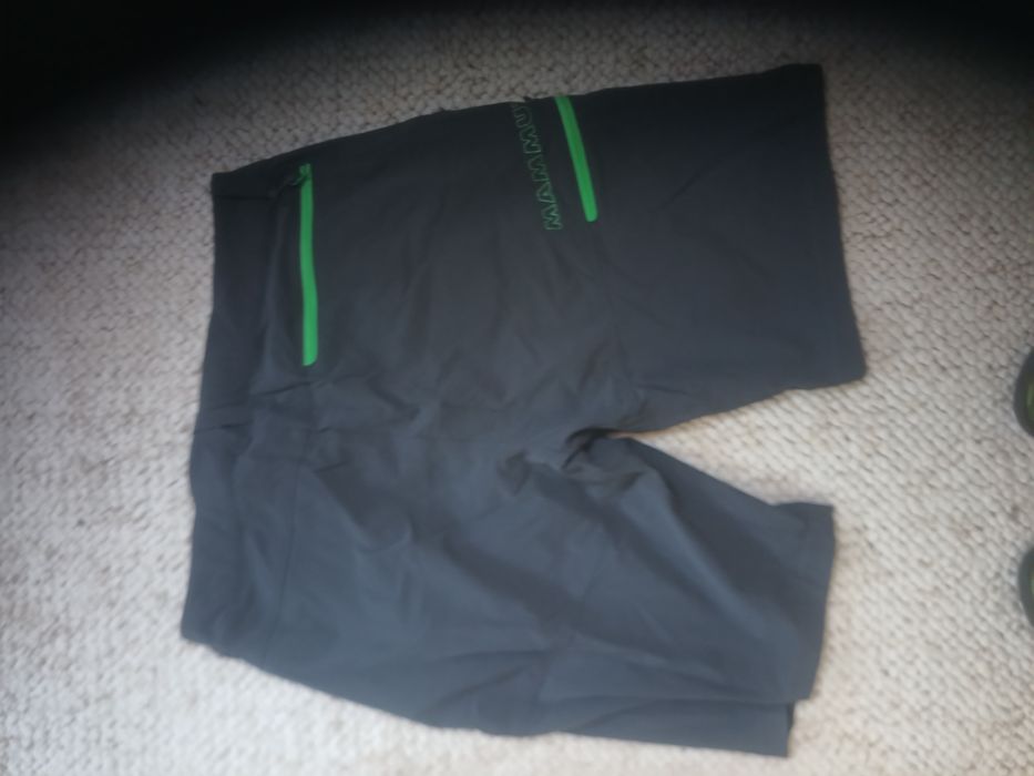 Pantaloni scurți Mammut