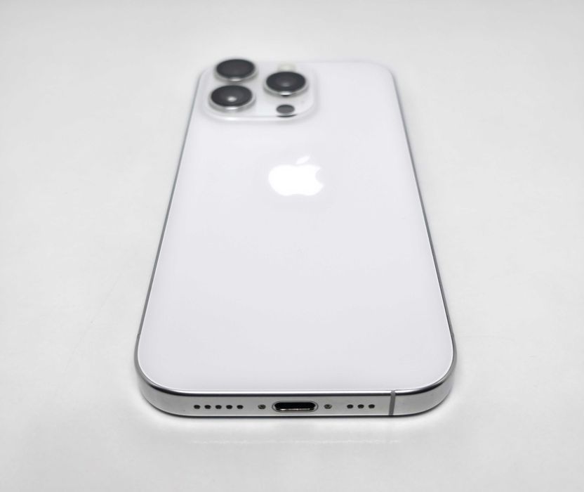 iPhone 16 Pro 128GB White Titanium