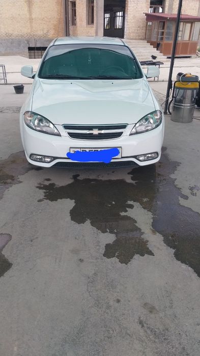 Автомашина сотилади