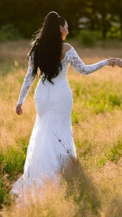 Vand rochie de mireasa sirena cu trena,Amanda Di Velli