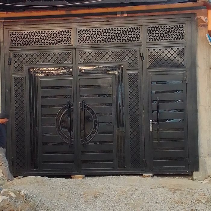 Дарвоза буйуртма олиб етиб установка киб берамиз