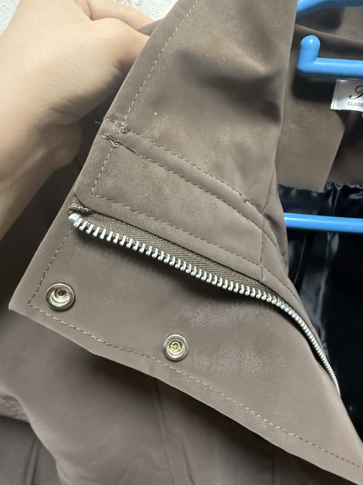 Куртка/ветровка продается