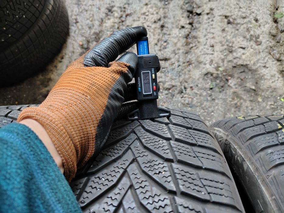 4бр.зимни гуми NEXEN 215 60 17 DOT21 цена за брой