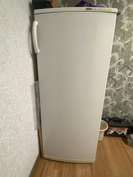 Продаю морозильник Atlant, 6 секции