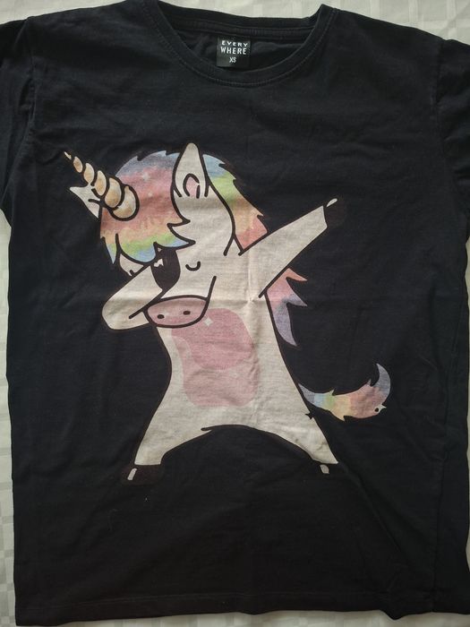 Черна женска тениска еднорог