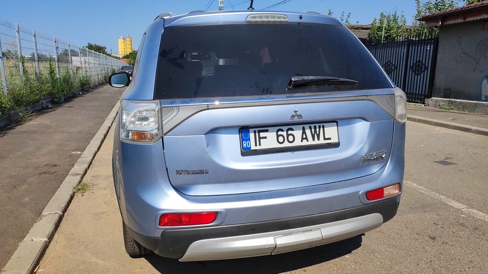 MITSUBISHI Outlander 2015 — imagine 3