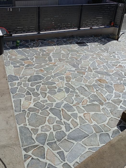 Piatră naturală placat