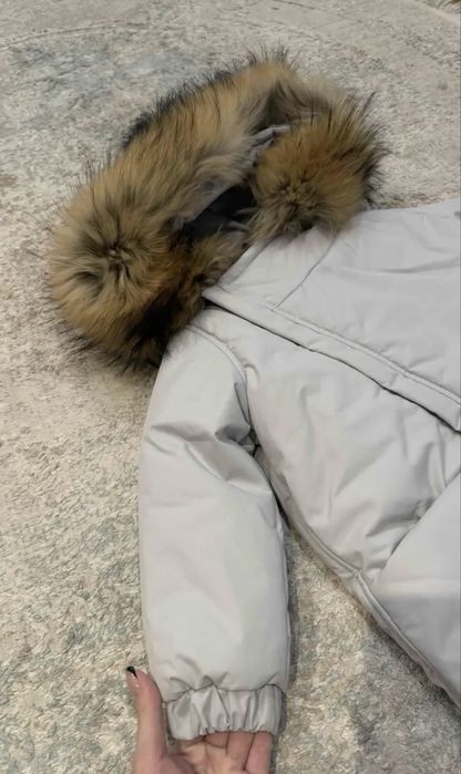 Продам детский комбинезон зимний.