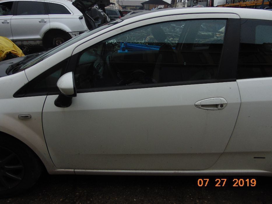 Usa Fiat Grande Punto 2005-2012 usi stanga dreapta dezmmebrez Punto