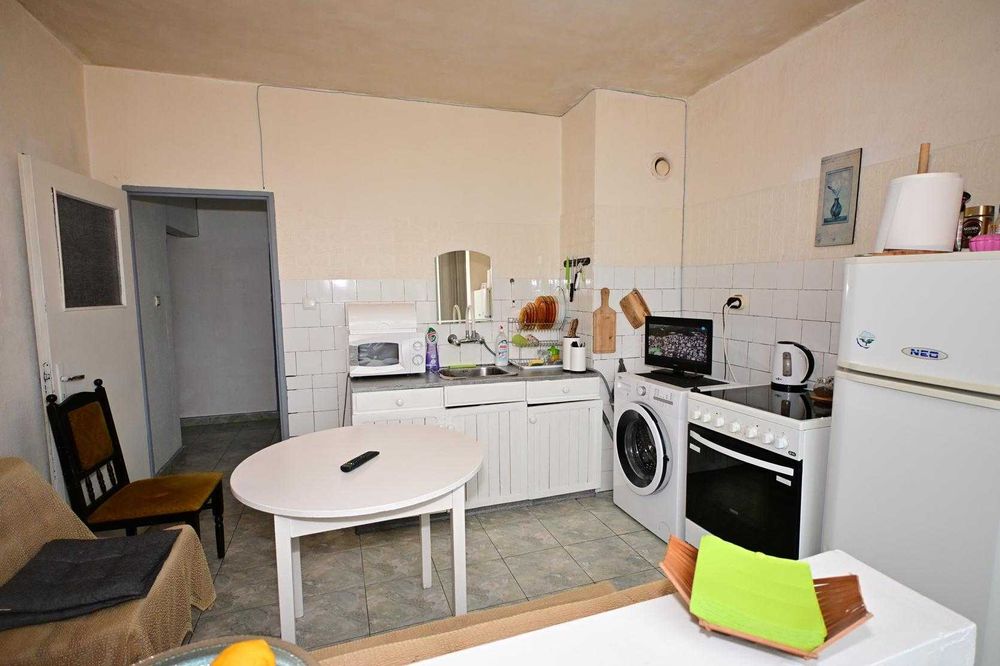 Продава се Тристаен апартамент в Перник, Изток - 88 кв.м за 1478 €/кв.м - Снимка #3