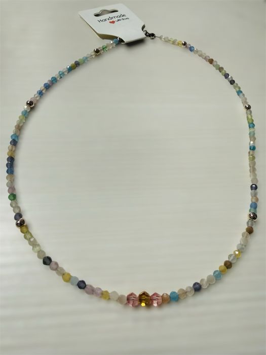 Ръчно направено колие