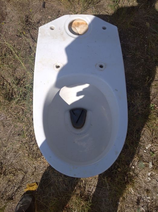 Продам бачёк от унитаза, унитаз