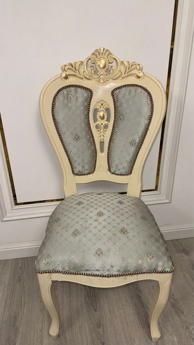 Продаются стулья